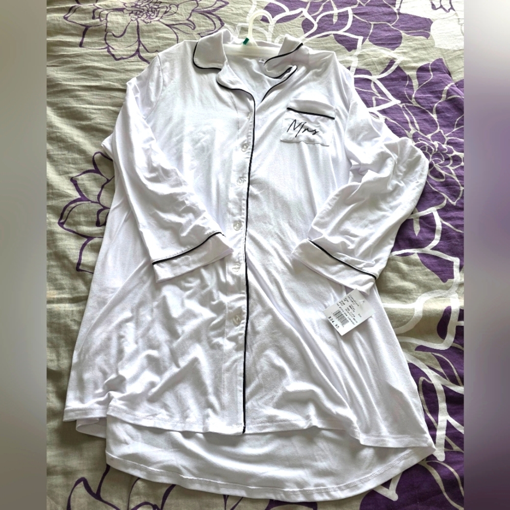 Db Studio "Mrs" Nightshirt